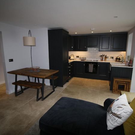 Ryefield Cottage - Luxurious Self-Catered Holiday Cottage With A Log Burner Chichester Eksteriør billede