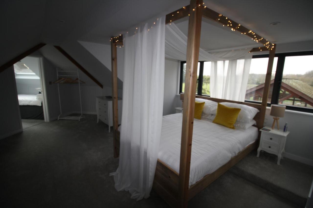 Ryefield Cottage - Luxurious Self-Catered Holiday Cottage With A Log Burner Chichester Eksteriør billede