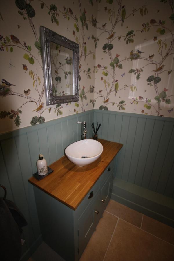 Ryefield Cottage - Luxurious Self-Catered Holiday Cottage With A Log Burner Chichester Eksteriør billede